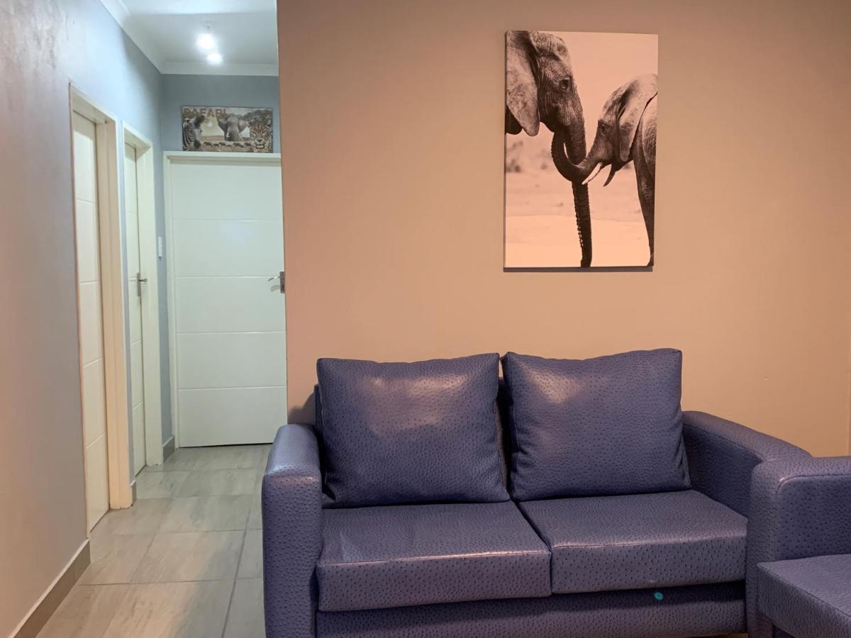 Elephant House, 2 Bedroom House, Next To Pilanesberg And Sun City Mogwase 외부 사진